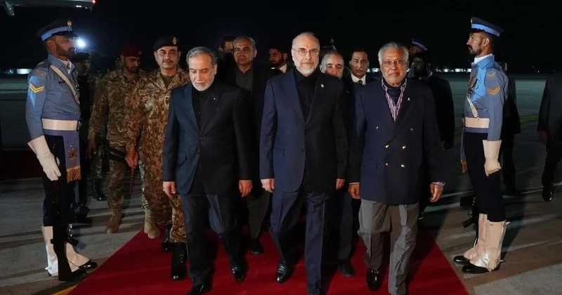 Pakistan dan iki heyete farklı kıyafet Sözcü Gazetesi