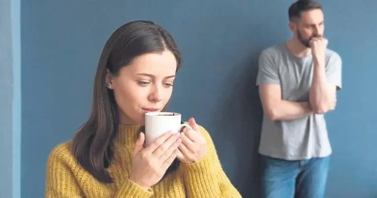 MEVLÜT TEZEL Kilo veren boşanıyor!