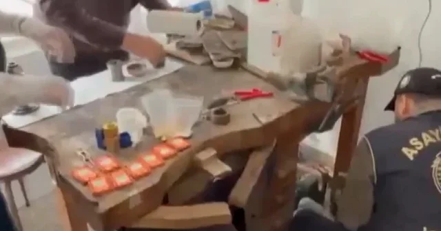 Fatih’te sahte altın atölyesine baskın: Kuyumcuları hedef alan pirinç çetesi çökertildi VİDEO İZLE