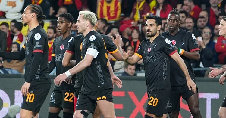 Galatasaray ın konuğu Kocaelispor!