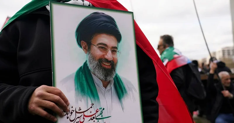 Hamaney bilmecesi sürüyor! Yüzü tanınmaz hale geldi