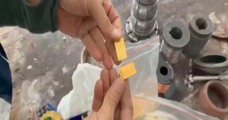 Fatih’te sahte altın operasyonu: Altın suyuyla kapladı kuyumculara sattı