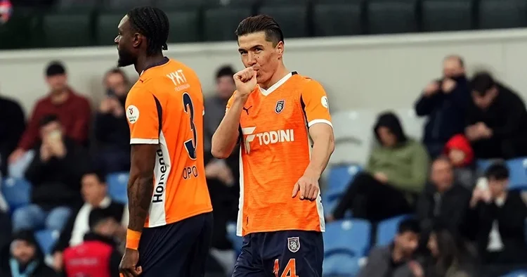 Shomurodov 5 maç sonra fileleri havalandırdı!