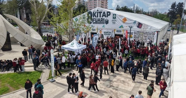 Osmaniye de 8. Kitap Fuarı yoğun ilgiyle açıldı Osmaniye Haberleri
