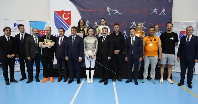 Samsun da gençlik ve spor yatırımlarına 1,5 milyar liralık destek Samsun Haberleri