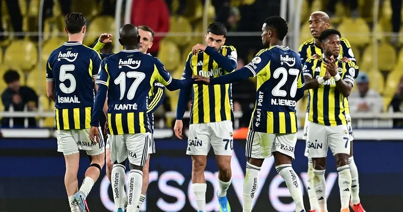 Fenerbahçe son maçta ücretsiz bilet dağıtacak: Şartlar belli oldu