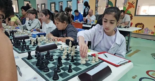 Satrançta hamleler bu kez gençlik bayramı için yapıldı Aydın Haberleri