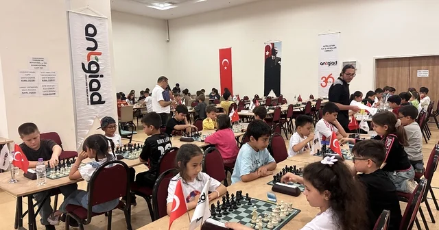 ANTGİAD 2. Ödüllü Satranç Turnuvası büyük heyecana sahne oldu Antalya Haberleri