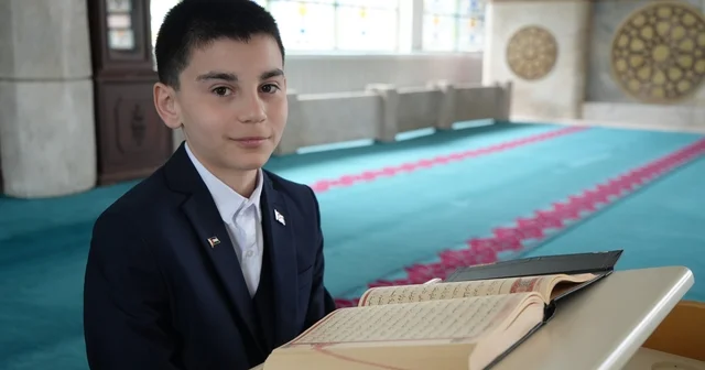 Ezanıyla yürekleri mest eden öğrenci bu kez Kur an ı Kerim tilavetinde zirvede Samsun Haberleri