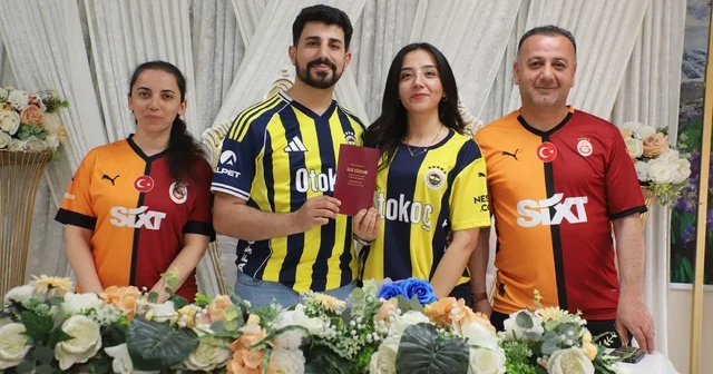 Ezeli rekabet nikah salonunda dostluğa dönüştü Hakkari Haberleri