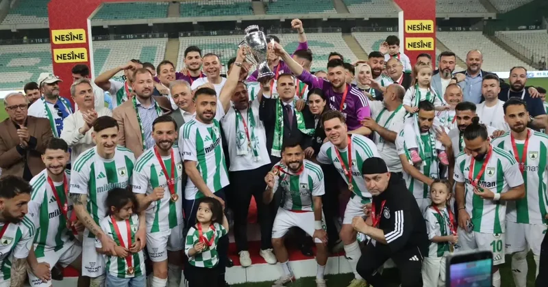 Amatör den 1. Lig e! Peş peşe şampiyon olup 3 yılda tarih yazdılar