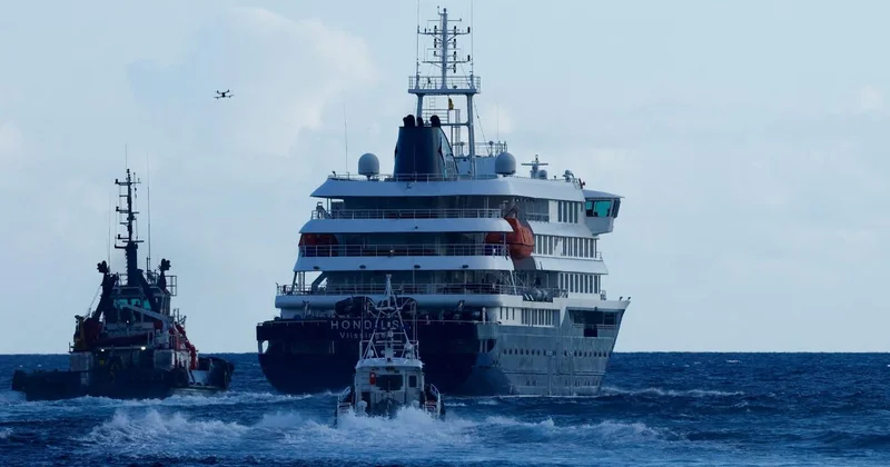 Hantavirüs vakalarının olduğu yolcu gemisi Tenerife den ayrılarak Rotterdam a hareket etti