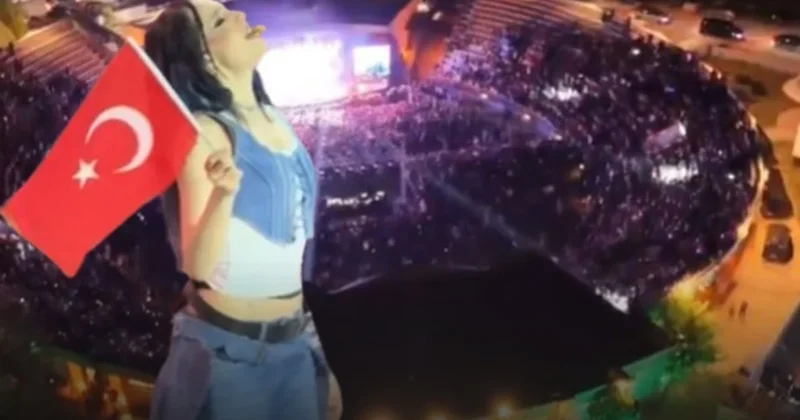 Mehterle protesto edilen Manifest in konserindeki kalabalık AKP li ismi şaşırttı: Dip dalga geliyor Sözcü Gazetesi