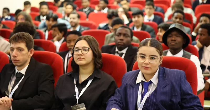55 ülkeden 200 öğrenci GAZIMOIC 2026’da bir araya geldi