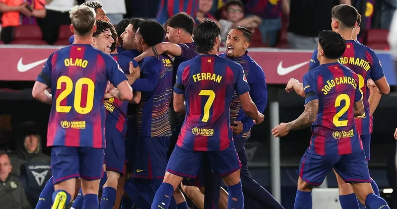 Barcelona derbide Real Madrid i devirip şampiyonluğunu ilan etti