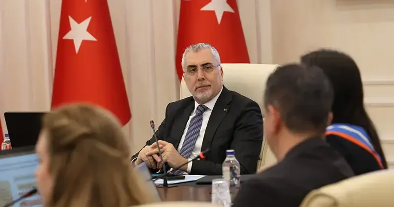 Bakan Işıkhan: Yapay zeka, iş dönüşümünü beraberinde getiriyor