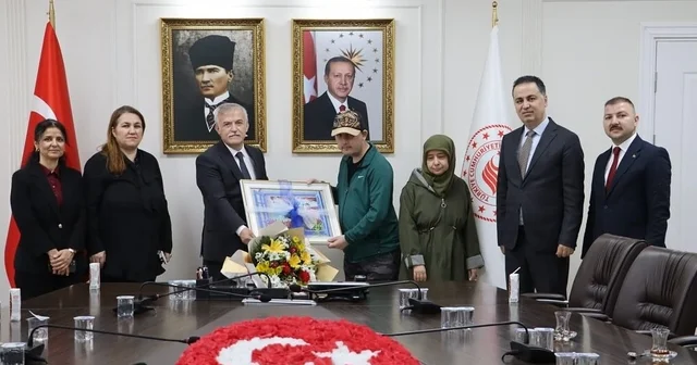 Özel bireylerden Vali Yardımcısı Balcı ya ziyaret Zonguldak Haberleri
