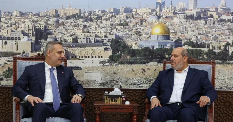 Bakan Fidan dan Hamas Siyasi Büro Üyesi Hayye ye taziye ziyareti