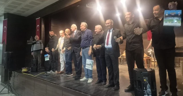 Kütahya da Bozkırın Tezenesi Neşet Ertaş konserle anıldı Kütahya Haberleri