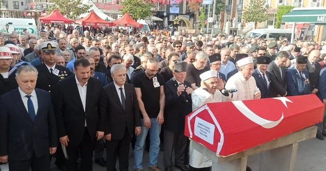 Devrekli Kıbrıs Gazisi son yolculuğuna dualarla uğurlandı Zonguldak Haberleri