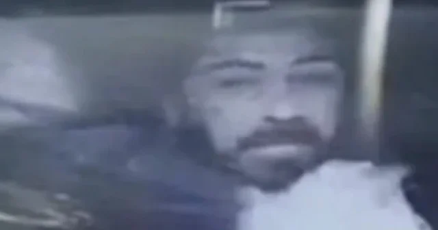 Taksicinin boynuna ip geçirerek dakikalarca darp edip gasp ettiler: Dehşet anlar kameraya yansıdı VİDEO İZLE