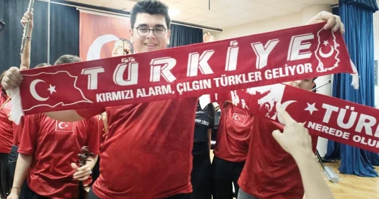Güzel sanatlar liselerinden Milli Takım’a marş
