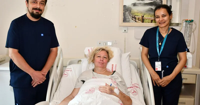Alanya da karnından 12 kilogramlık kitle çıkarılan Rus hasta sağlığına kavuştu