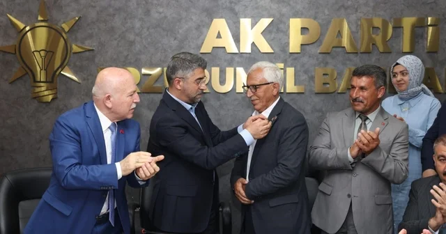CHP li meclis üyesi istifa ederek AK Parti ye geçti Erzurum Haberleri