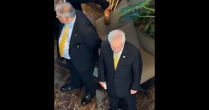 Tesadüf mü işaret mi? Seçim sonrası dikkat çeken detay: Aziz Yıldırım ın sarılı parmağı