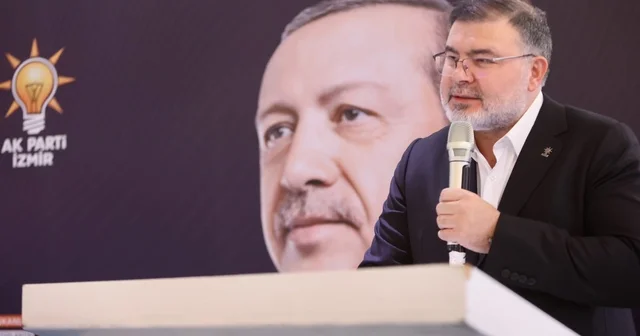 AK Parti İzmir den Vefa buluşması AK Parti İzmir İl Başkanı Bilal Saygılı: AK Parti nin başarısında burada bulunan her bir dava insanının alın teri vardır Belediyeler hizmet üretmek yerine kriz üretmektedir İzmir Haberleri