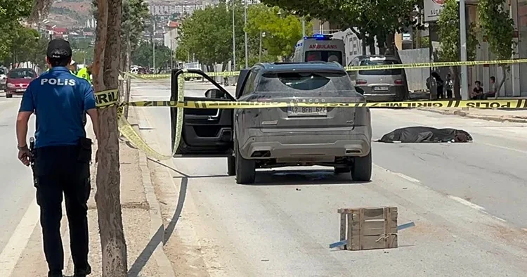 Ayşenur un kahreden ölümü: Yolun karşısına geçmeye çalışıyordu