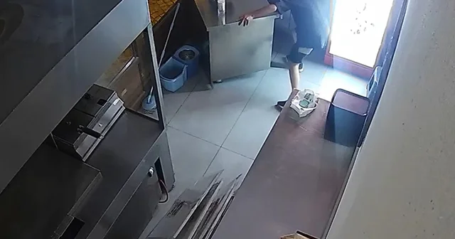 Edirne de iş yerinden hırsızlık kamerada Edirne Haberleri