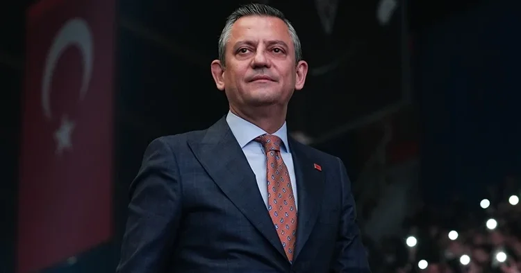 Özgür Özel ekibinden kritik hamle! 28 isim PM den istifa etti, şimdi ne olacak
