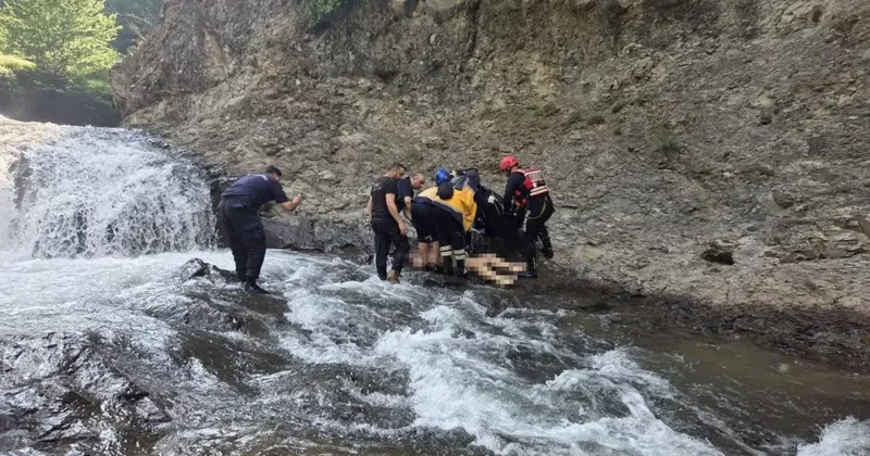 Serinlemek için girdiği derede akıntıya kapılan gencin cansız bedenine ulaşıldı