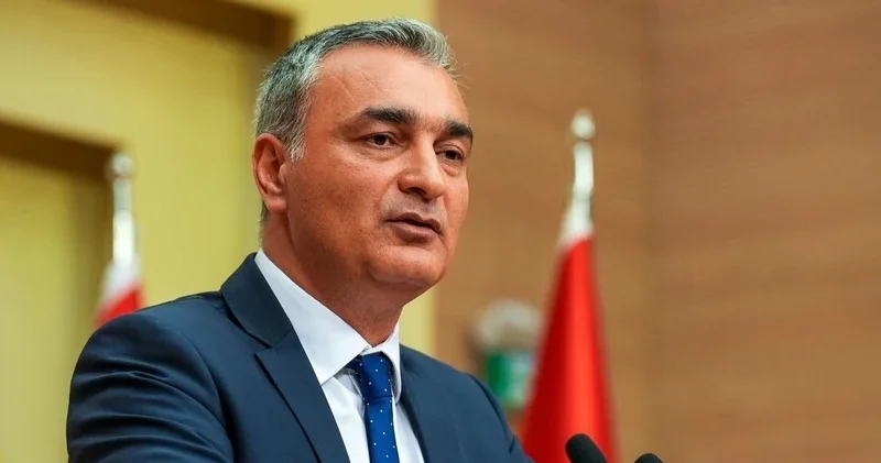 CHP Sözcüsü Müslim Sarı dan CNN Türk te açıklamalar: CHP de paralel yapı oluştu