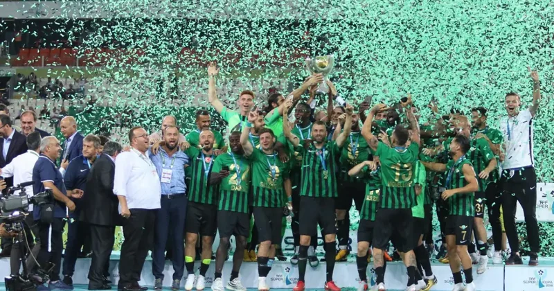 Türk futbolunun efsane kulübü amatörde başka kulübün ismiyle mücadele edecek!