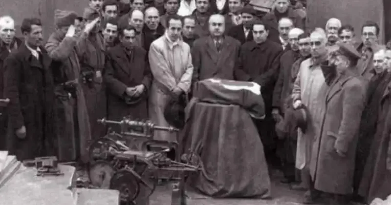Tam 67 yıl sonra cenaze namazı kılınan komutan! Silahlarıyla düşmana korku salmıştı...
