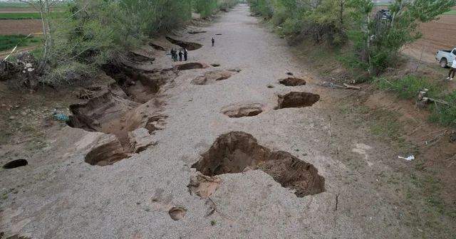 Son 60 yılın en yağışlı dönemi yeraltı suyuna ulaşamadı Konya Ovasında yeraltı su seviyesi 400 450 metre derinliğe ulaşıyor, bazı kuyularda suya rastlanmıyor Konya Haberleri Habertürk Yerel Haberler