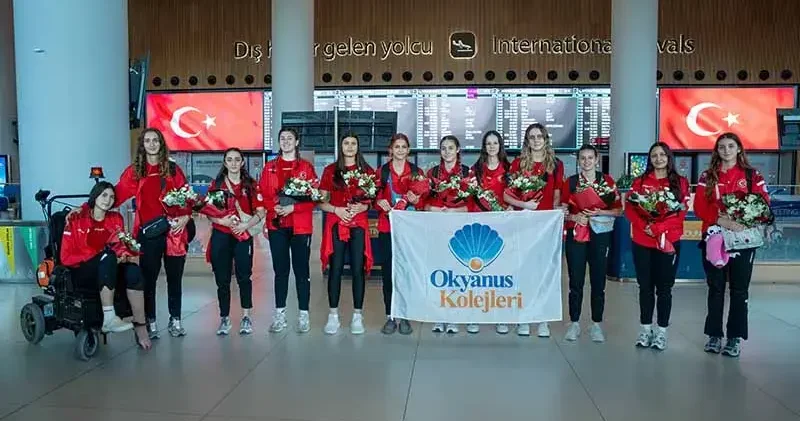 Okyanus Koleji Kız Voleybol Milli Takımı, dünya ikincisi oldu