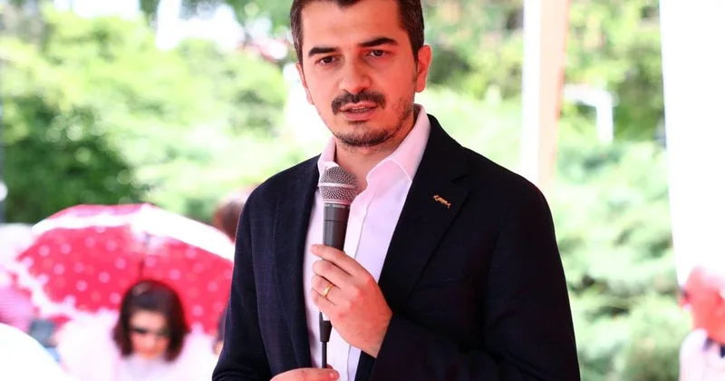 Çankaya Belediye Başkanı Hüseyin Can Güner, ülkeye dönüşünde Esenboğa Havalimanı nda gözaltına alındı.