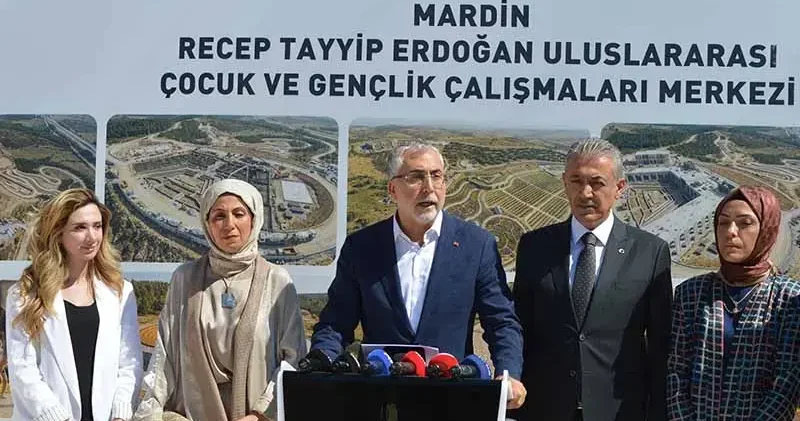 Bakan Işıkhan: Türkiye Yüzyılı nın en güçlü sermayesi, iyi yetişmiş gençler olacaktır