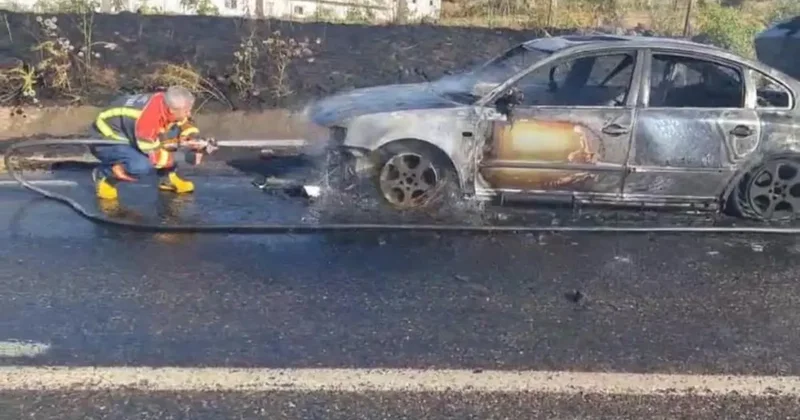 Bingöl’de seyir halindeki otomobil alevlere teslim oldu