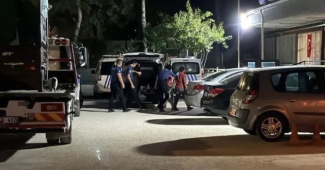 Okul inşaatından 500 bin TL değerinde malzeme çalan 2 şüpheli yakalandı Şüphelilerin abla kardeş olduğu ortaya çıktı Aynı inşaatta bir hafta önce de hırsızlık yapmışlar Eskişehir Haberleri Habertürk Yerel Haberler