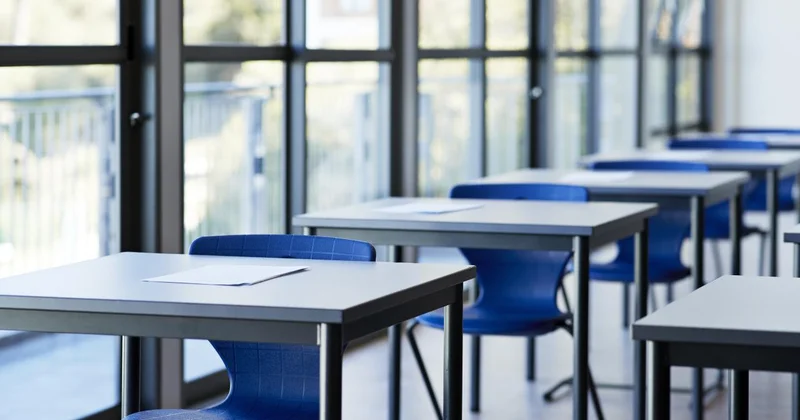 İngiltere de okullarda sıcaklık alarmı: Sınıflarda eğitim durma noktasına geldi