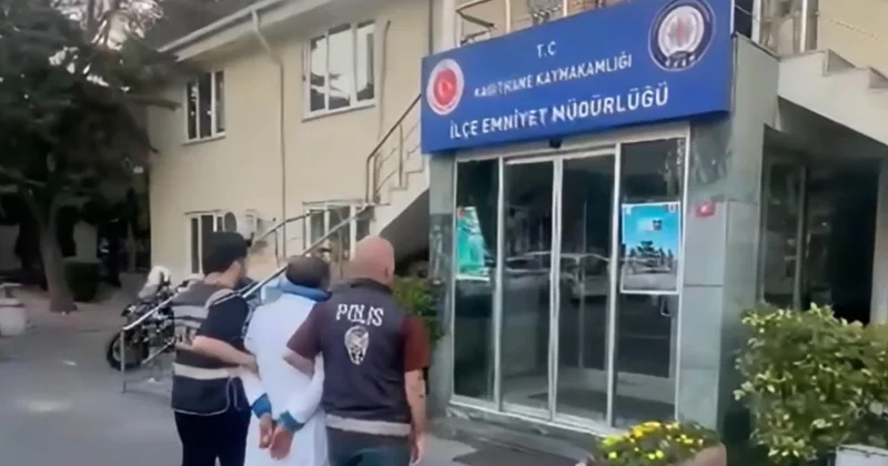 Türk bayrağını yere atan şüpheli yakalandı