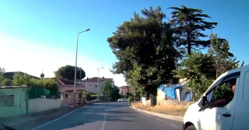Sarıyer’de yol ortasında gerginlik: Neden hızlı gittin? tartışması kamerada