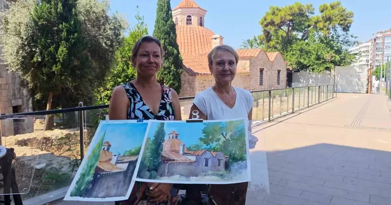 Antalya nın tarihi dokusunu tuvale taşıyorlar