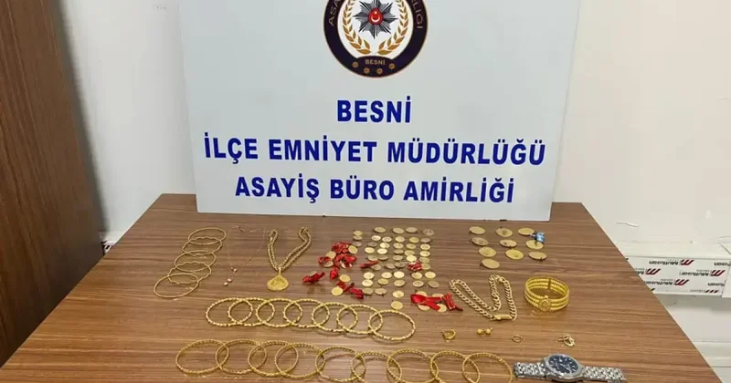Kapının önünde servet buldu, polise teslim etti