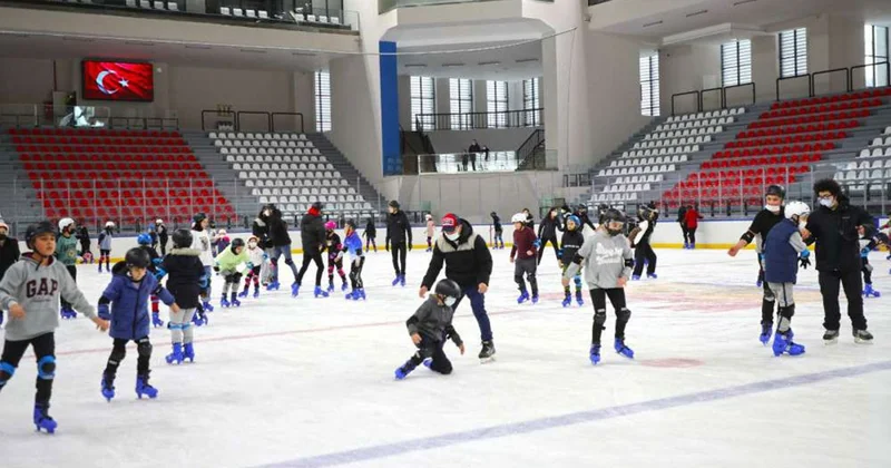 İstanbul buz pistleri 2026: Haziran Temmuz güncel liste! Çocuklar için en iyi ve en uygun buz pateni pistleri