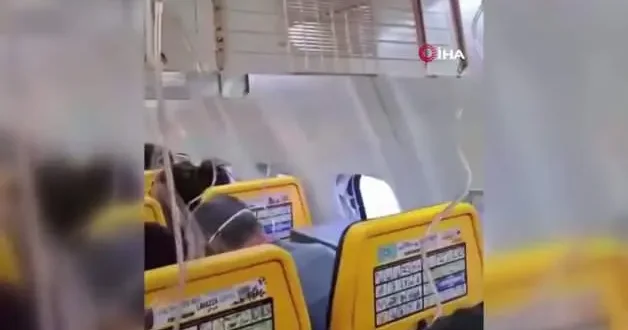 Uçakta dehşet! Pencere koptu, dışarı çekilen yolcu bacağından tutarak kurtarıldı